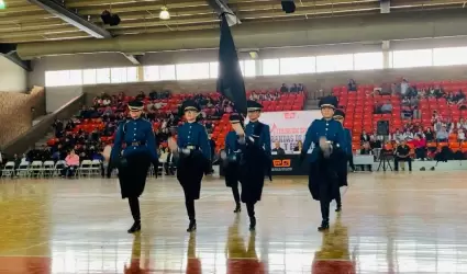 exhibicin de Escoltas y Bandas de Guerra