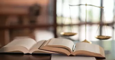 libros de derecho justicia bufete de abogados enseanza jurdica Juez