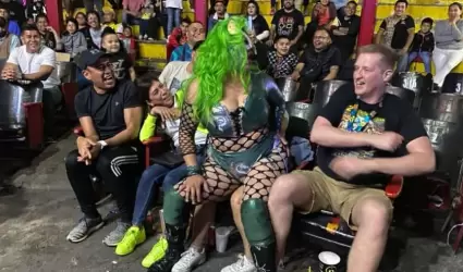 Luchadora se defendi con un golpe del abuso de un aficionado