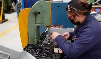 Mujeres trabajando