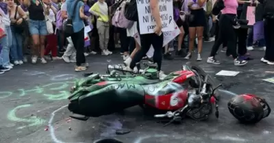 Tiktoker se ofrece a pagar reparacin de moto de hombre que golpe a mujeres en 