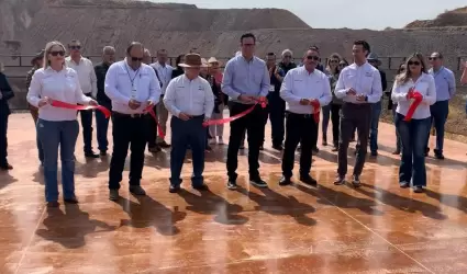 Inauguran mirador escnico del tajo a cielo abierto de La Colorada