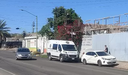 Localizan a hombre sin vida en un taller de carrocera