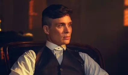 Cillian Murphy como Tommy Shelby.