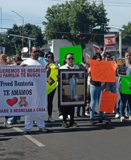 Manifestacin por joven desaparecido en Ciudad Obregn