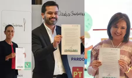 Candidato y Candidatas presidenciales firman el Pacto por la Primera Infancia