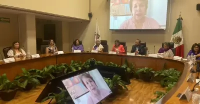 Firma de la agenda poltica entre la Observatoria MX Sonora y candidatas