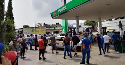 Maestros adheridos a la CNTE toman al menos 12 gasolineras en Tuxtla Gutirrez