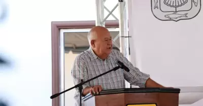 Vctor Castro Coso, gobernador de Baja California Sur