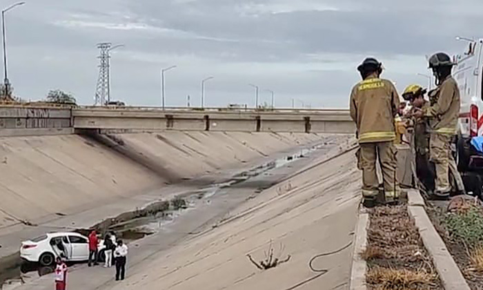 Mujer de la tercera edad resulta lesionada al caer en canal pluvial ...