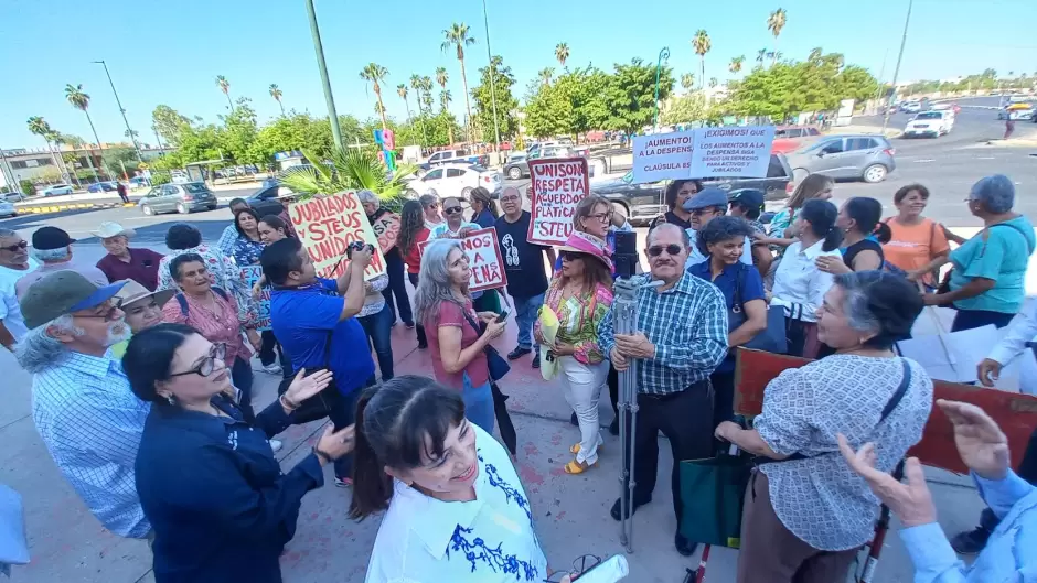 Jubilados y pensionados agremiados al Steus