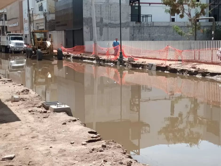 Encharcamiento a causa de la tormenta elctrica de este sbado