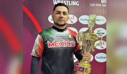 Carlos Arturo Olea Bernal, entrenador de la seleccin mexicana en lucha olmpica