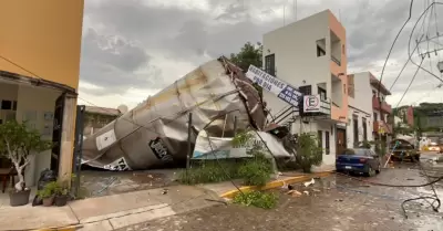 Explosin de tanque en empresa tequilera