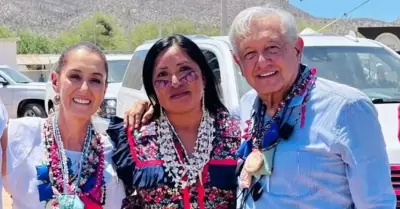 Claudia Sheinbaum y Lpez Obrador en visita al pueblo seri