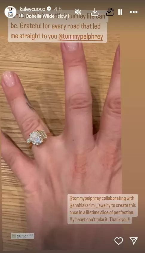 Anillo de Kaley Cuoco