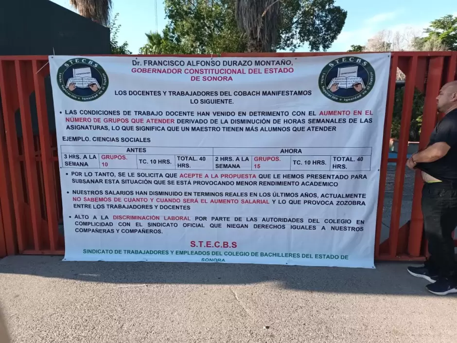 Docentes del Cobach protestan por condiciones laborales