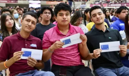 Entrega de becas