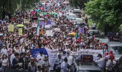 Estudiantes de la Facultad de Derecho de la UNAM protestan contra reforma judici