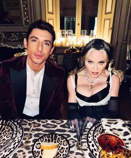 Madonna y Alberto Guerra en la fiesta posterior del desfile de Dolce and Gabbana. Foto: Instagram