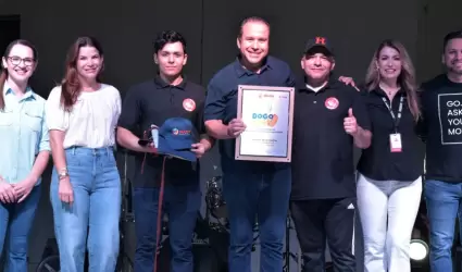 Premian a ganadores del "DogoFest"