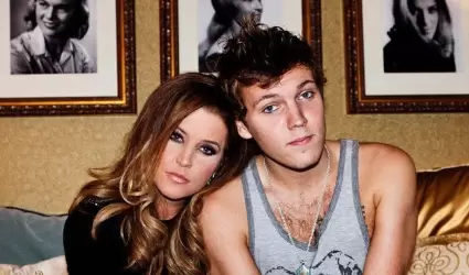 Lisa Marie Presley y Benjamin Keough