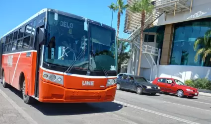 Camin del transporte pblico en Hermosillo.