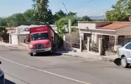 Camin de refrescos se mete a una casa en Hermosillo