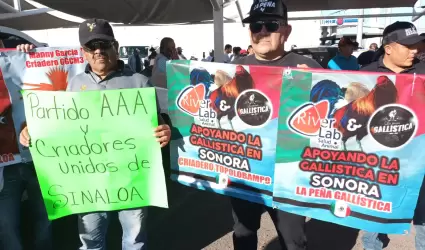 Marcha en protesta por la prohibicin de la pelea de gallos