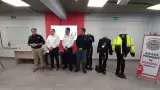 Entrega de uniformes a Bomberos