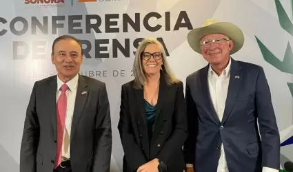 Alfonso Durazo, Katie Hobbs y Ken Salazar