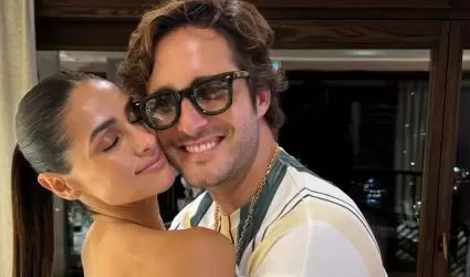 Diego Boneta y Renata Notni