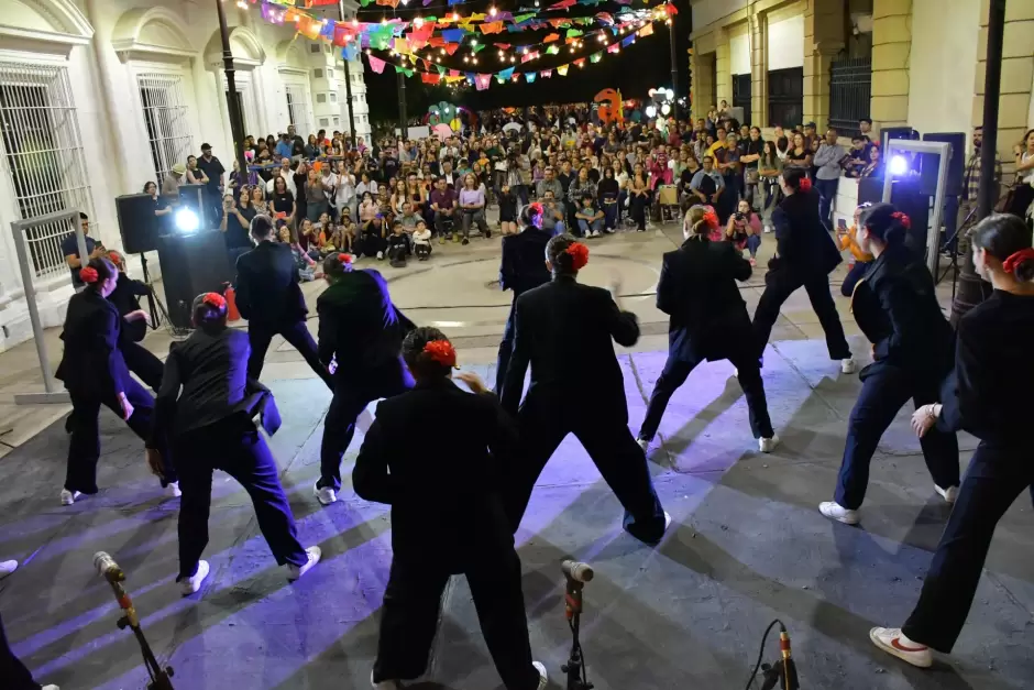 Festival Tradicional de Da de Muertos