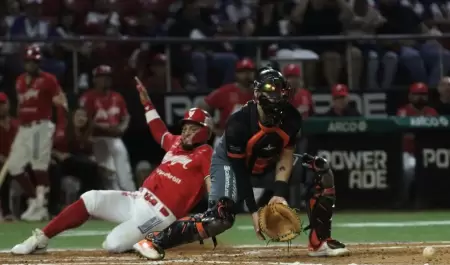 Naranjeros se enfrentan a Venados