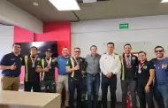 Reconocen a bomberos que ganaron medallas en competencia celebrada en Colombia