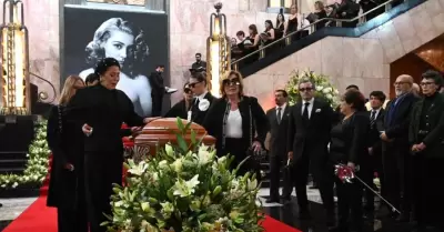 Homenaje a Silvia Pinal en Bellas Artes