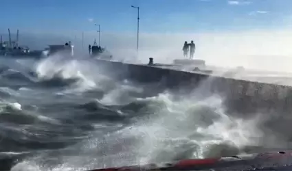 Fuertes vientos golpean las costas de Veracruz