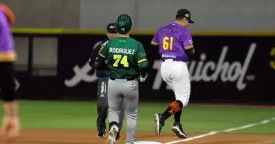 Naranjeros perdi ante Caeros en Hermosillo