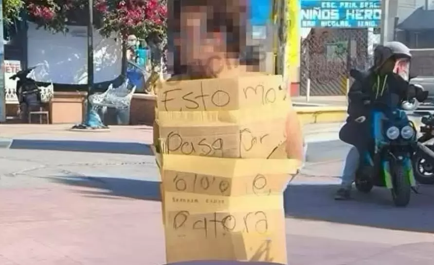 Mujer expuesta