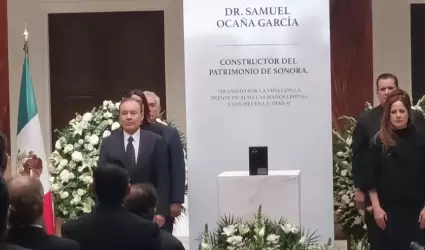 Homenaje al exgobernador Samuel Ocaa en Palacio de Gobierno