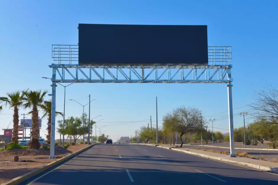 Arcos de seguridad vial con pantallas Led