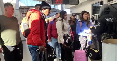 Migrantes en frontera de Nogales, Sonora.