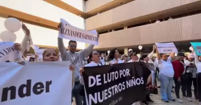 Manifestantes irrumpieron en Palacio de Gobierno de Sinaloa