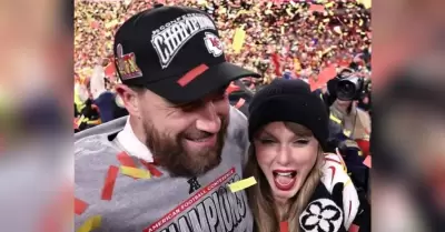 Taylor Swift y Travis Kelce festejan pase de Chiefs al Super Bowl LIX