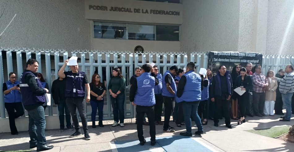 Trabajadores del PJF exigen respeto a sus derechos laborales - Uniradio ...