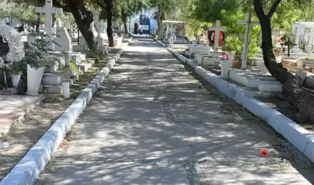 Pante�n Y��ez