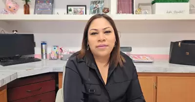 Chantal Delgadillo, directora del Jardn de Nios Praderas, explica el simulacro