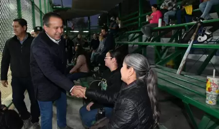 Supervisa Too Astiazarn mejoras en el estadio de Softball Carlos Rendn