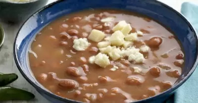 Frijoles con queso