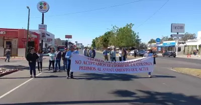 Vecinos de la colonia Raquet Club Uno